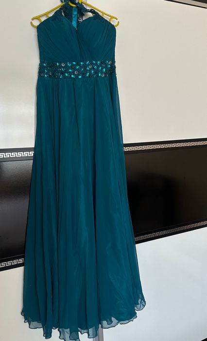 Дълга официална рокля