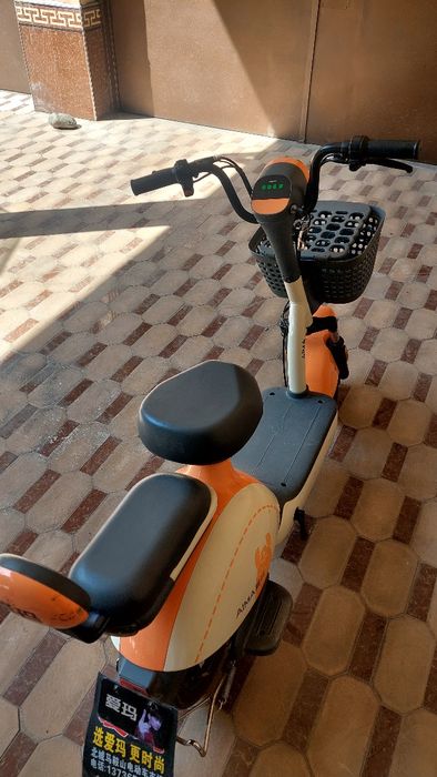 Elektro skuter AIMA 2023 full