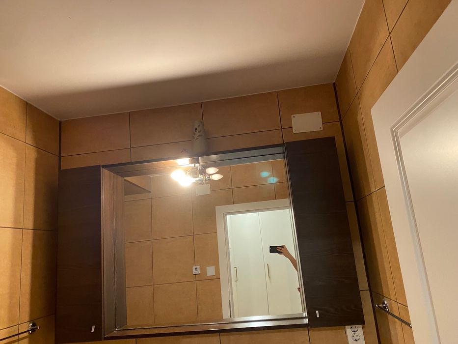 Set mobilier baie cu oglinda si 2 chiuvete si 2 baterii Grohe