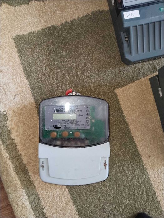 Электросчётчик трёхфазный