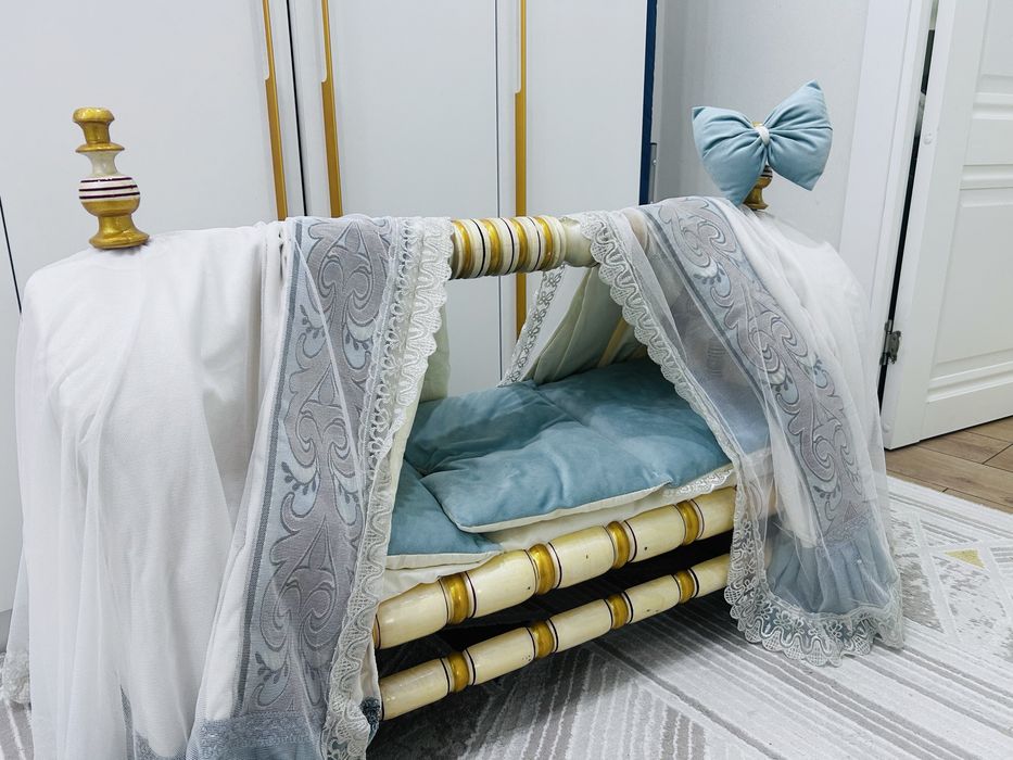 Бесик вместе с жасау