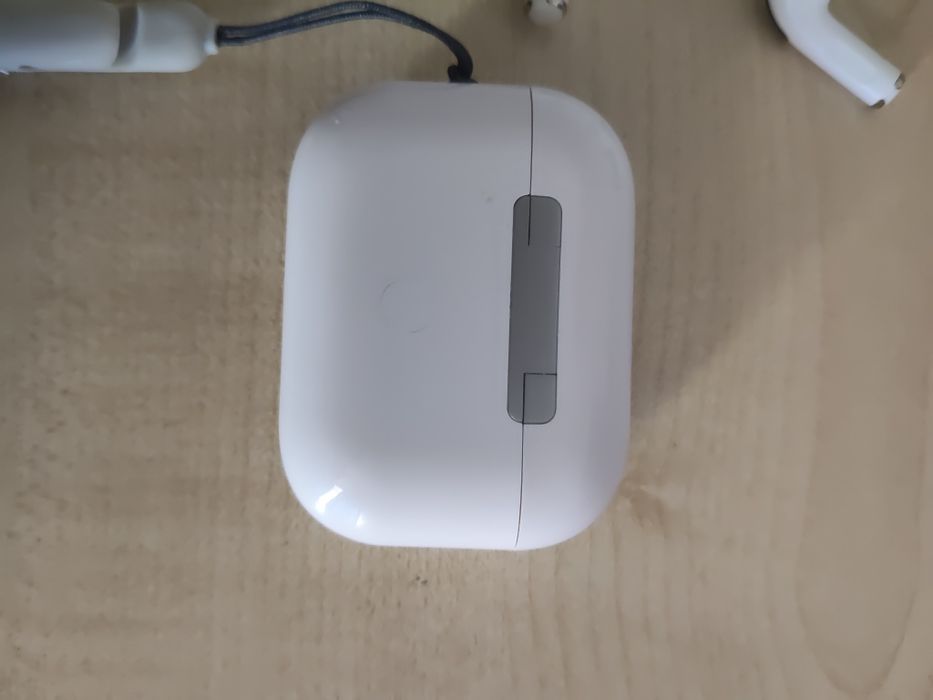 căști wireless cu ecran