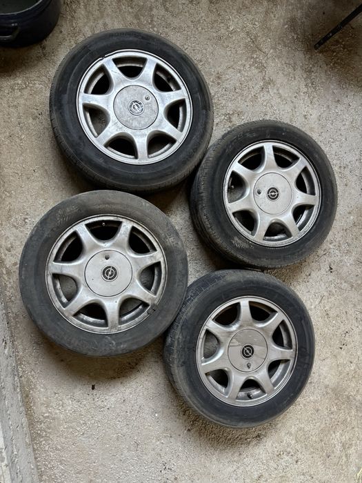 Диски на машину.