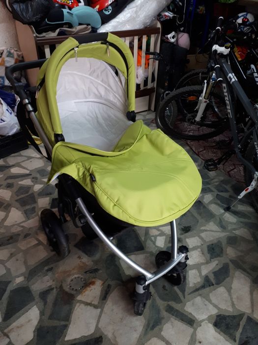 Бебешка количка колето