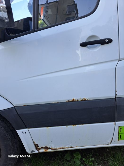 Лява и дясна врата