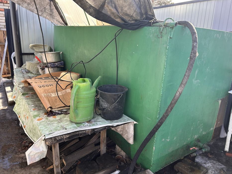 Продам емкасть по воду