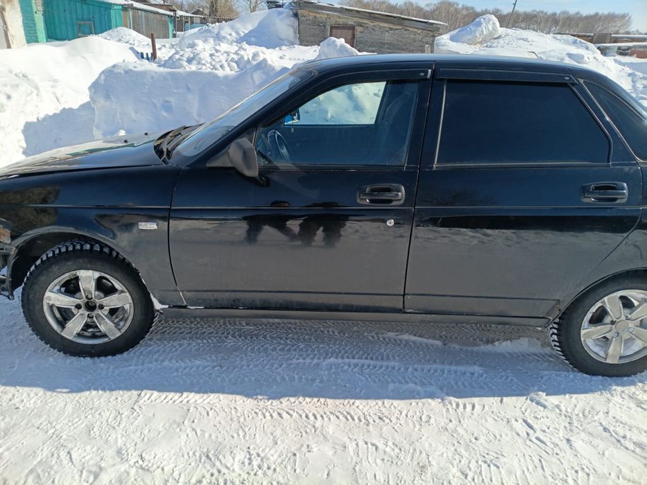 Продам приору 2008