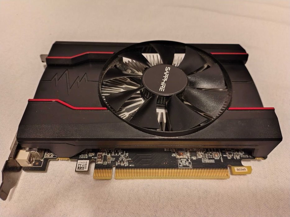 Placă video Saphire RX550