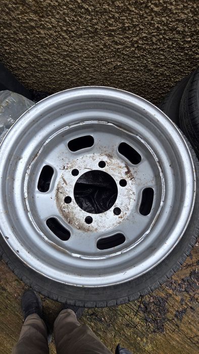 Джанта за Iveco 16 цола двойна гума чисто нова