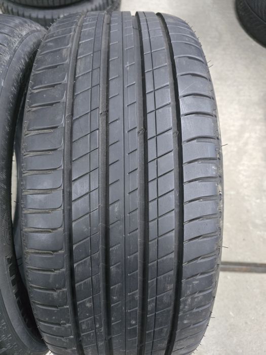 2 Броя 255/45/20 Michelin 7mm