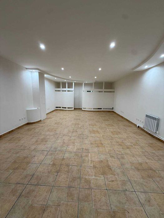 Коммерция 90 м² Первая линия. Новомосковская. ГОТОВАЯ. Под бизнес