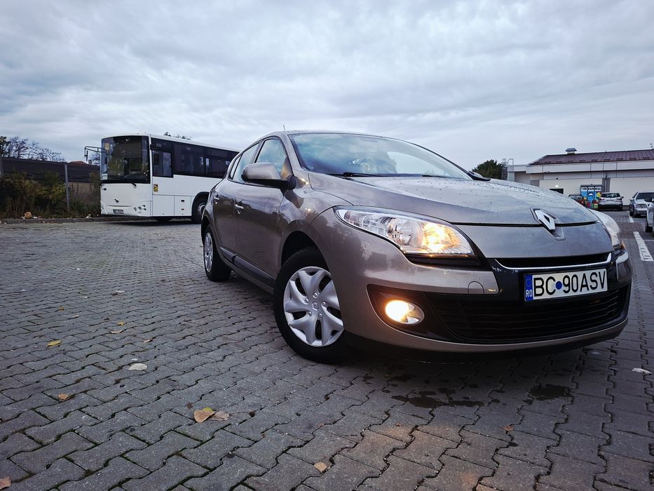 RENAULT Megane 2013 — imagine 1