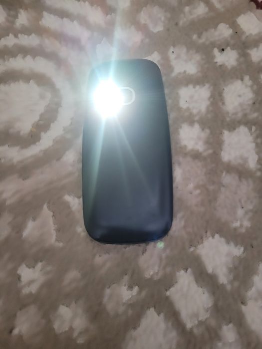 Nokia 33-10i  Nokia 33-10i