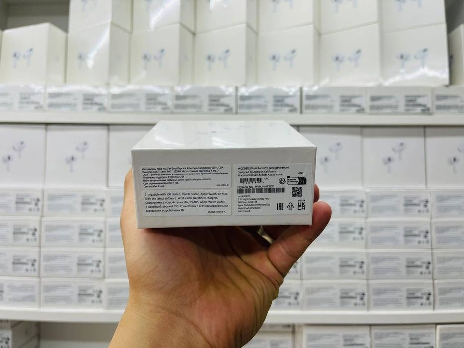 Наушники, AirPods