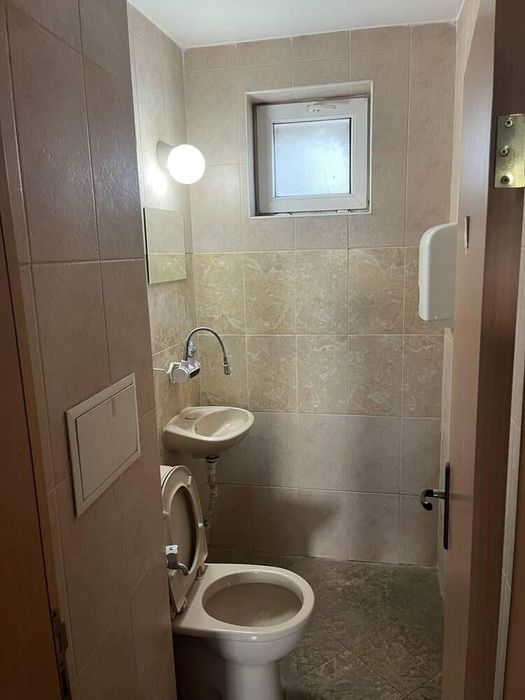 Дава се под наем Магазин в Бургас, Център - 25 кв.м за 510 € - Снимка #3