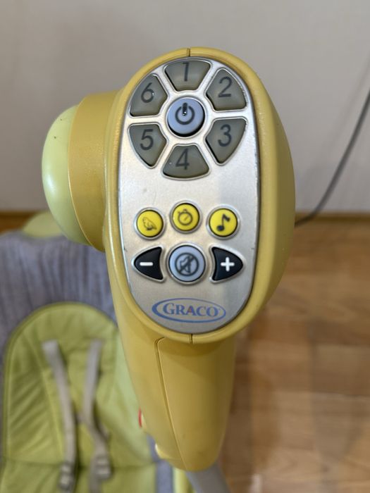Электронные качели Graco.