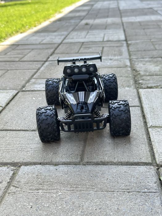 Camion cu telecomanda si acumulator