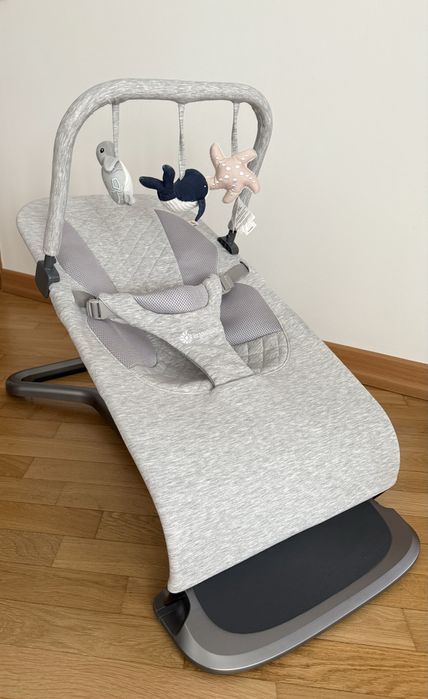 Шезлонг Ergobaby Evolve + дуга с океаническими животными
