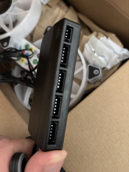 Set 3 ventilatoare ARGB 120mm + controller RGB + telecomandă – Segotep