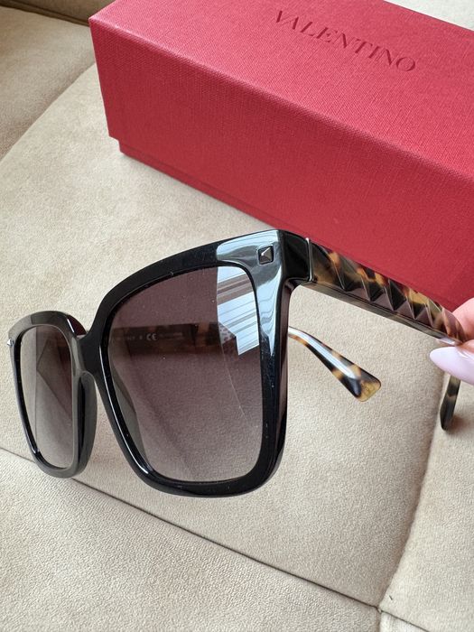 Слънчеви очила Valentino нови