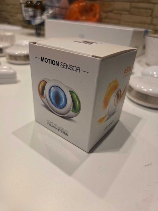 KIT SMART HOME Fibaro HC2 | Z-Wave | Centrala Sistem Casa Inteligenta | +33 Senzori alarma, fum, apa, miscare, lumina, usa/fereastra