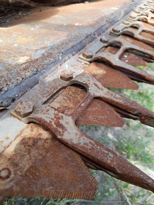 Продам Комбайн Нива