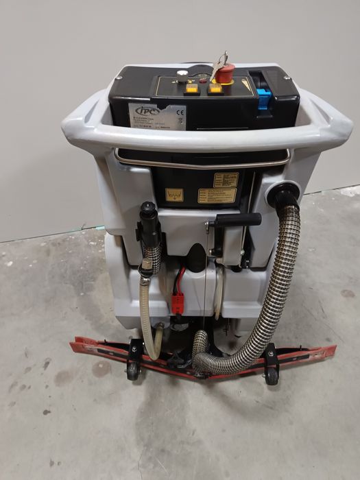 Акумулаторна подопочистваща машина IPC Cleantime BD 60