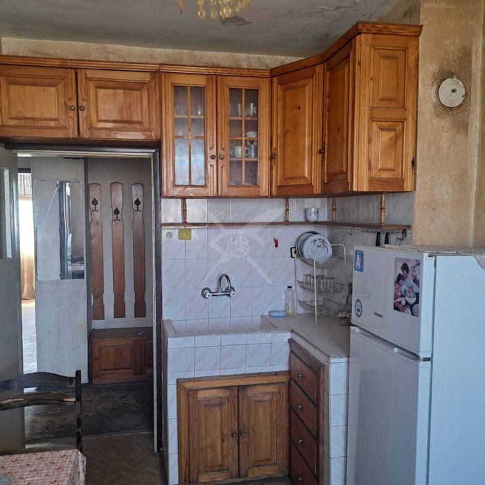 Продава се Двустаен апартамент в Айтос - 62 кв.м за 1000 €/кв.м - Снимка #3