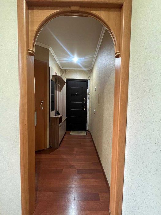 Продаётся 2х, в хорошем районе, 6 мкр, Панельный дом