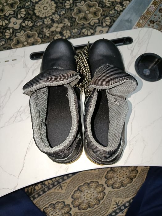 Ботинкалар бор ишлашга