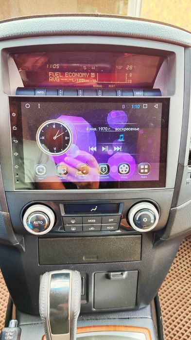 Продается магнитафон в Mitsubishi podjero 4