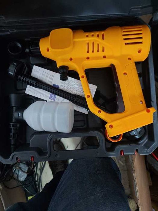 Aparat de spălat cu presiune fără fir pentru baterie Makita