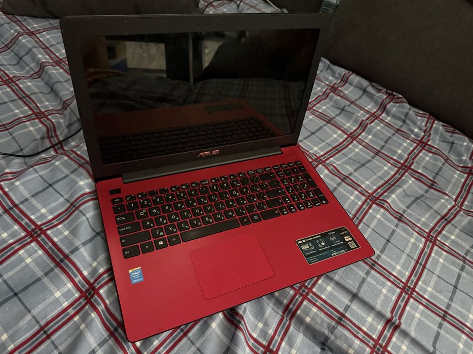 Лаптоп ASUS X553M