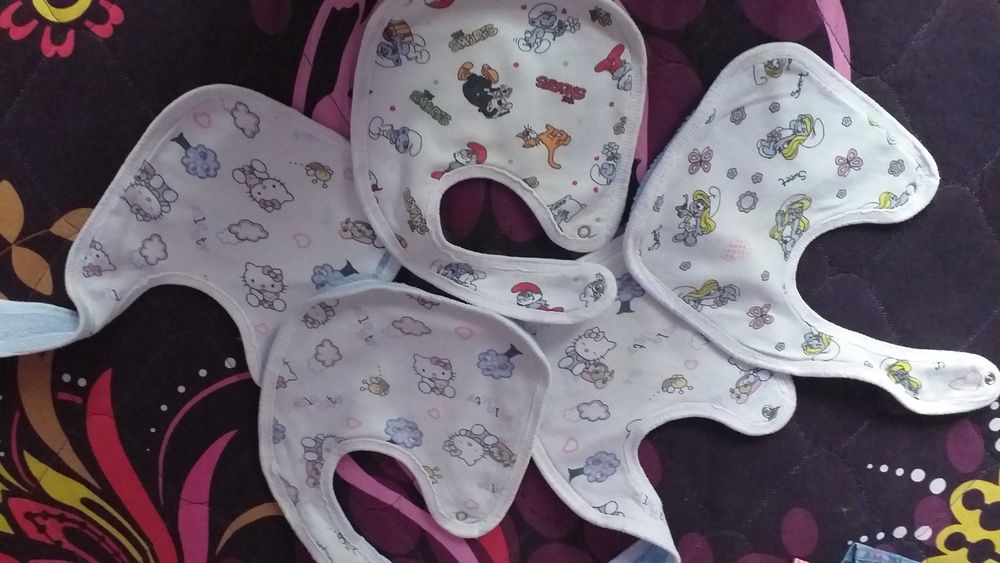 Обиколници много красиви и фирмени за бебчо-40лв.