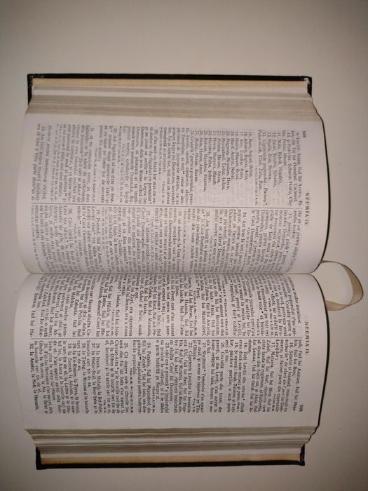 Vând Biblia cu Trimiteri - ediție veche