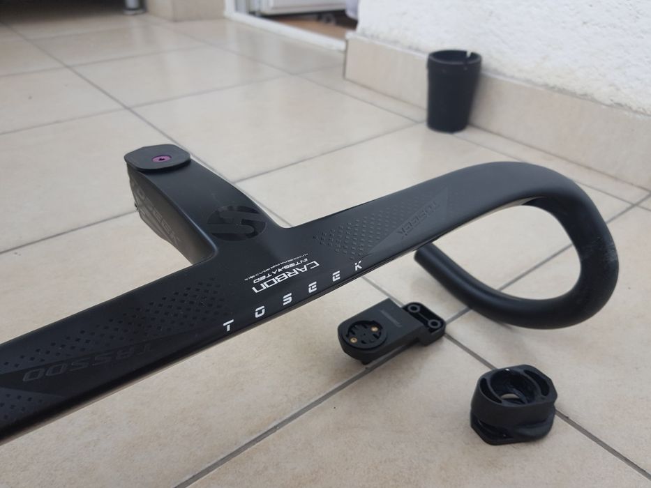 Ghidon carbon integrat