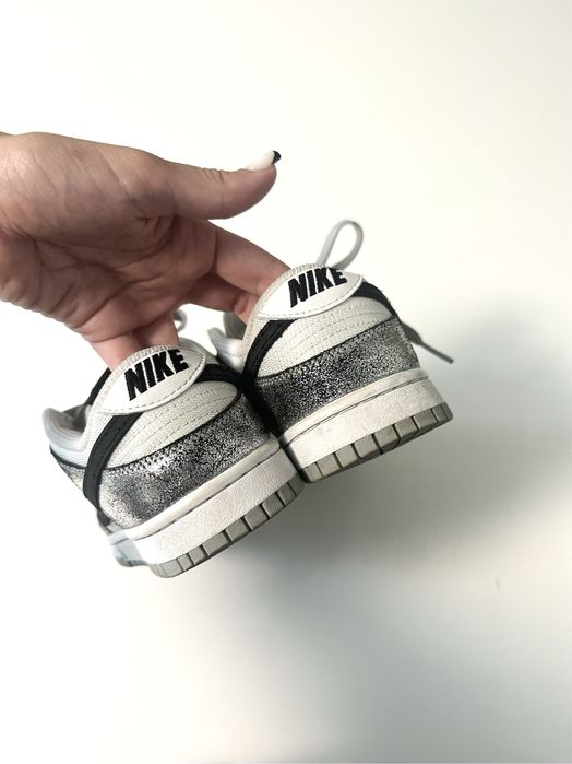 Nike dunk low “golden gals”