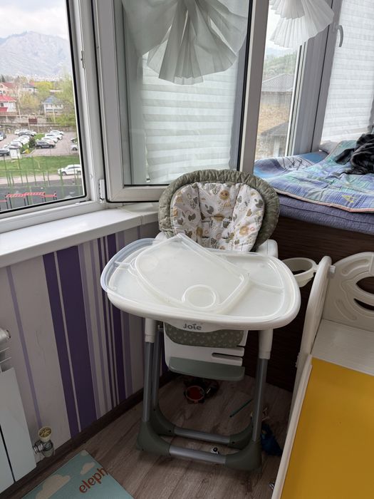 Стульчик для кормления Joie