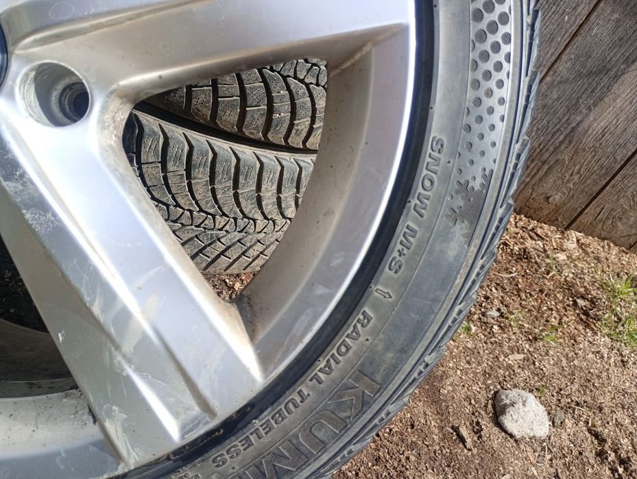 Vând set jante + cauciucuri