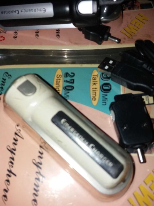 Incarcator urgenta telefon, 1,5V la 3,7V-5V-5V USM 5 capete. Pret 34 lei