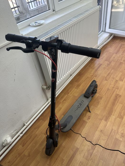Trotineta eletrica ducati