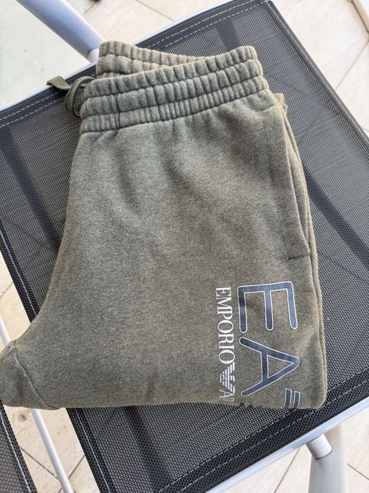 Ватирано Долнище Armani EA7 100% оригинал размер XS