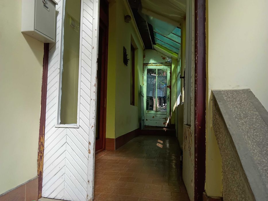 Vand sau schimb casa  Reghin zona centrala