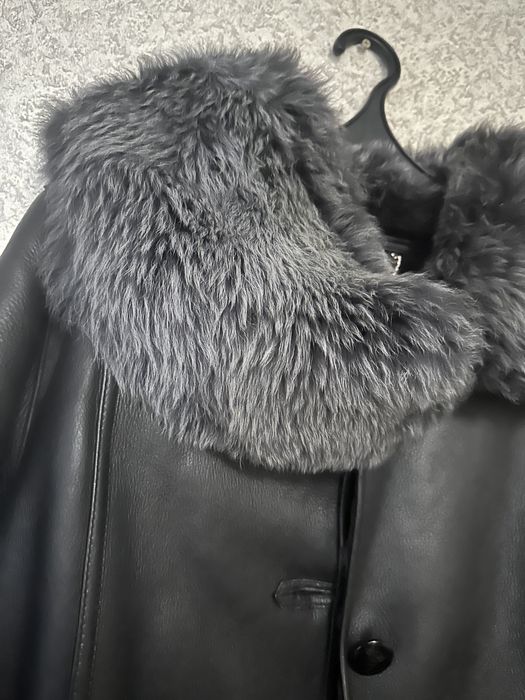 Продам натуральную дубленку (песец и мутон)