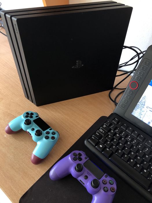 PlayStation 4 Pro Modat