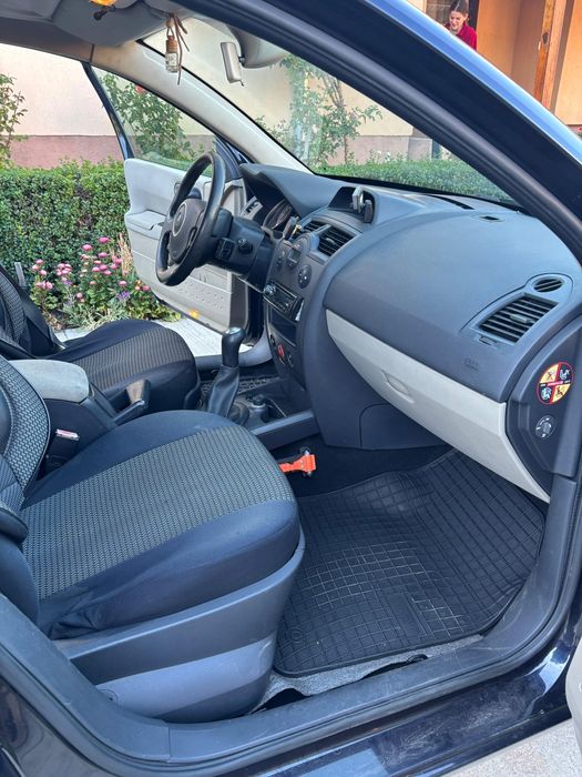 Vând Renault Megane 2 1,6 benzină cu GPL