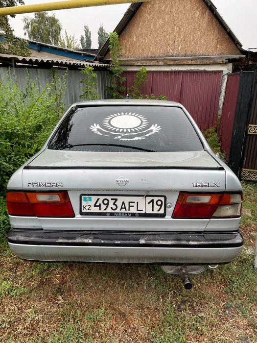 Nissan Primera 1992г