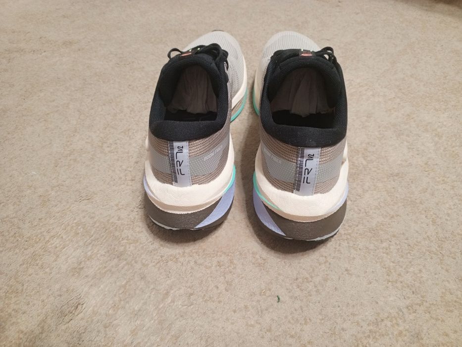 Новые люксовые кроссы Li Ning, 45 размер