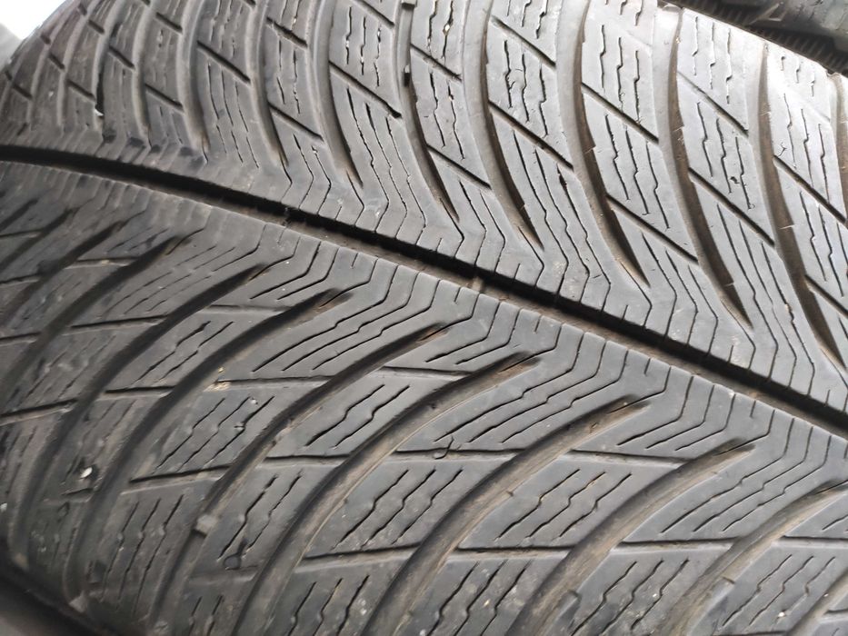 4бр Зимни гуми 245 50 19 - Michelin Runflat