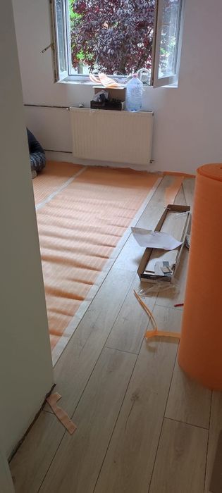 Execut lucrări de finisaje interior